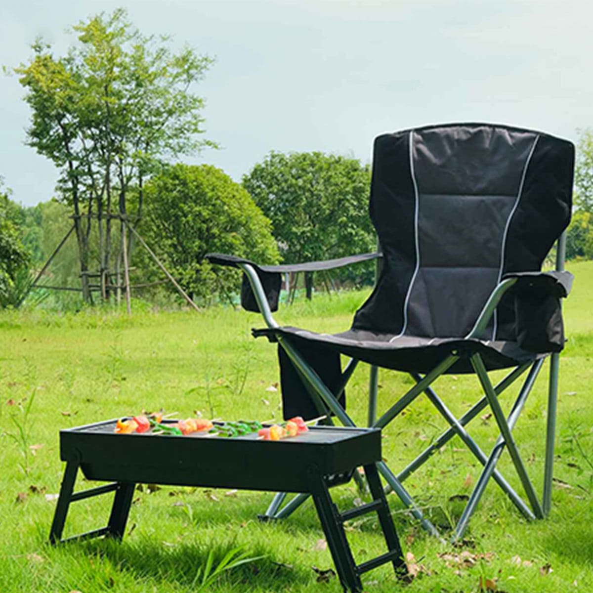 Load-bearing portable oversized chair