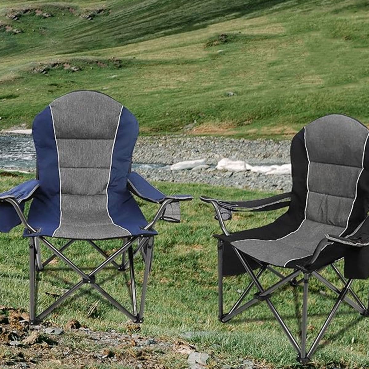 Heavy lawn chair with cup holder