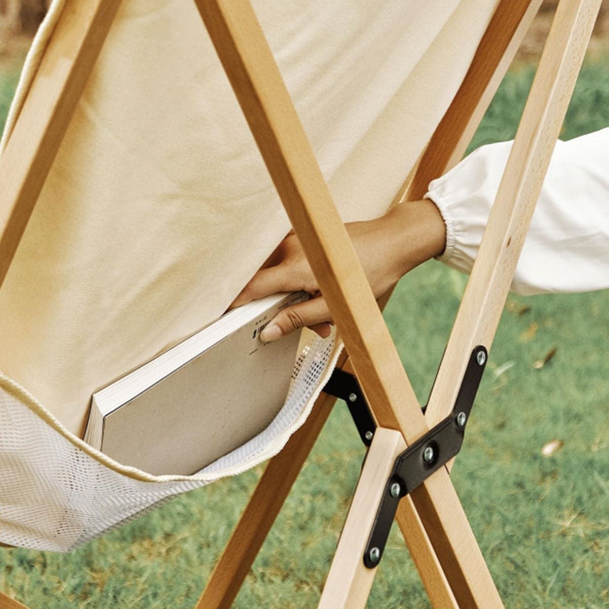 Portable folding chair with outer bag