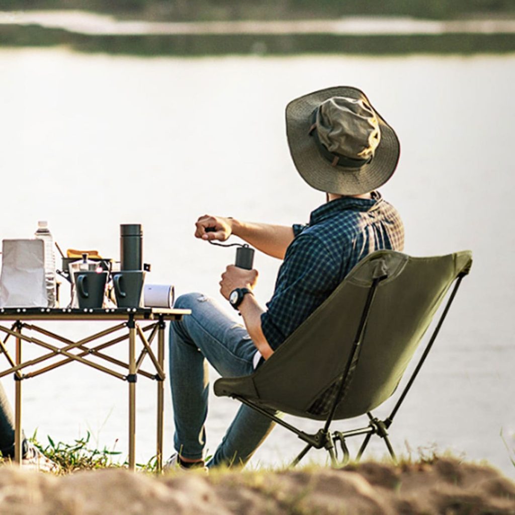 Folding portable backpack chair
