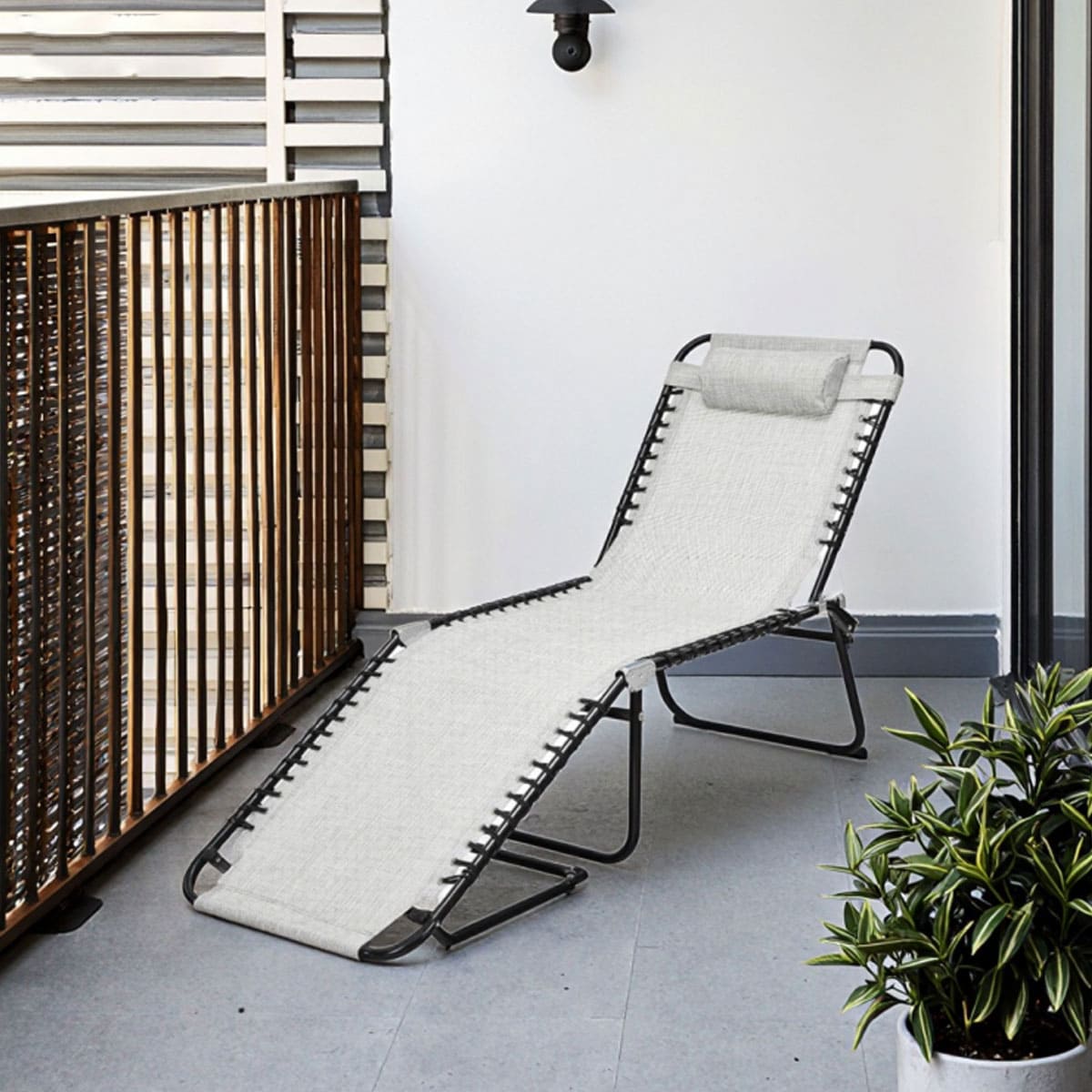 Adjustable Backrest Reclining Chaise Chair