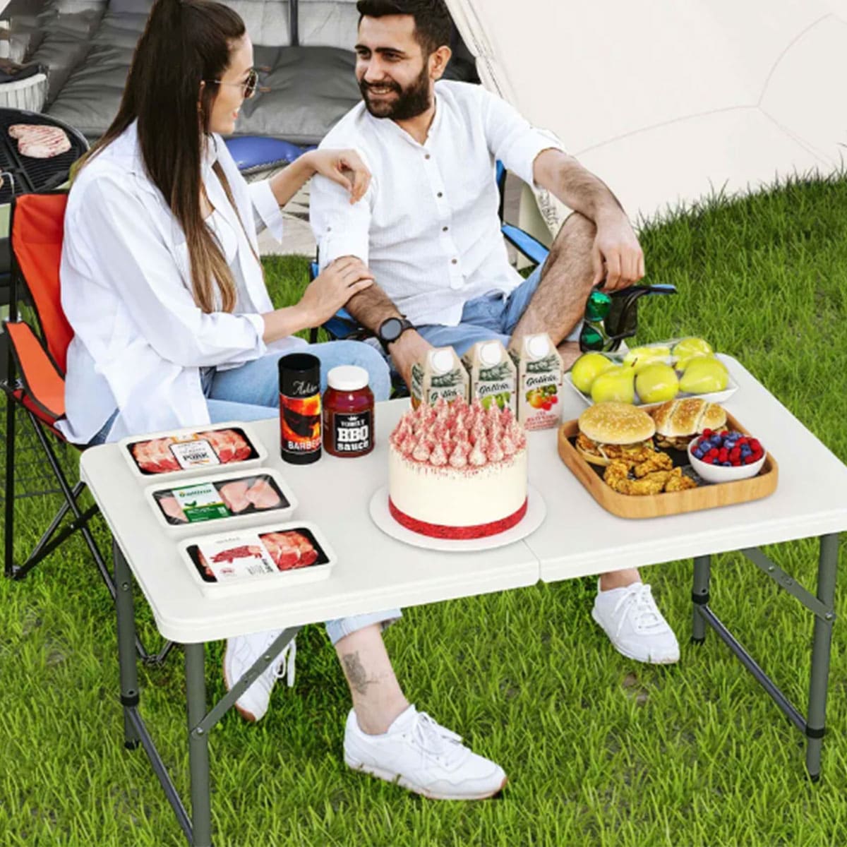 Adjustable folding half table