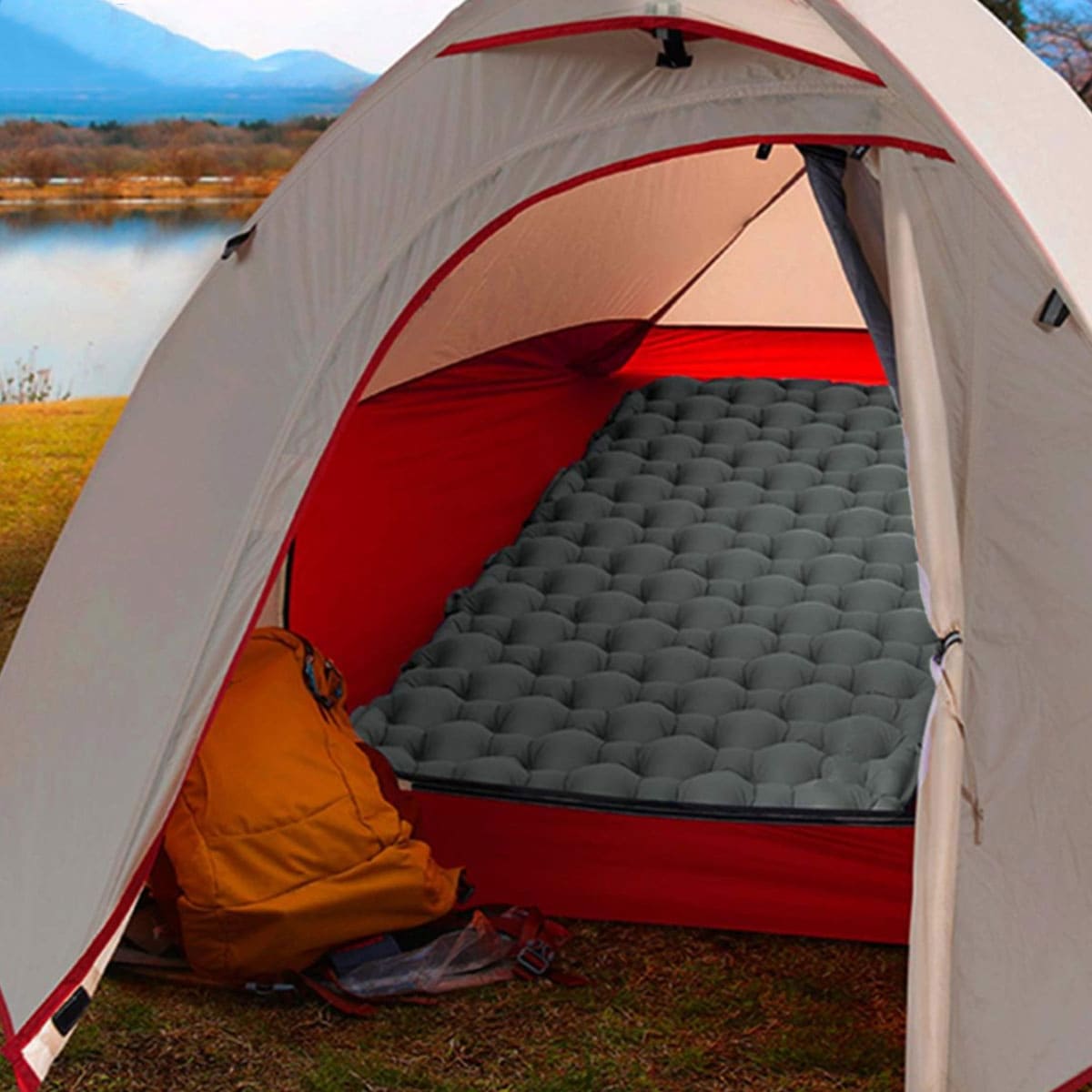Ultra-light inflatable sleeping pad