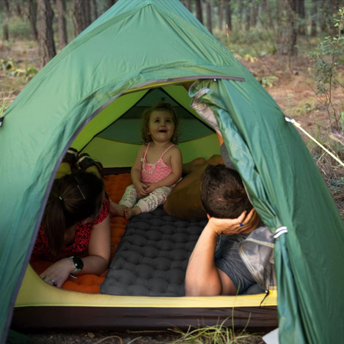 Ultra-light inflatable sleeping pad