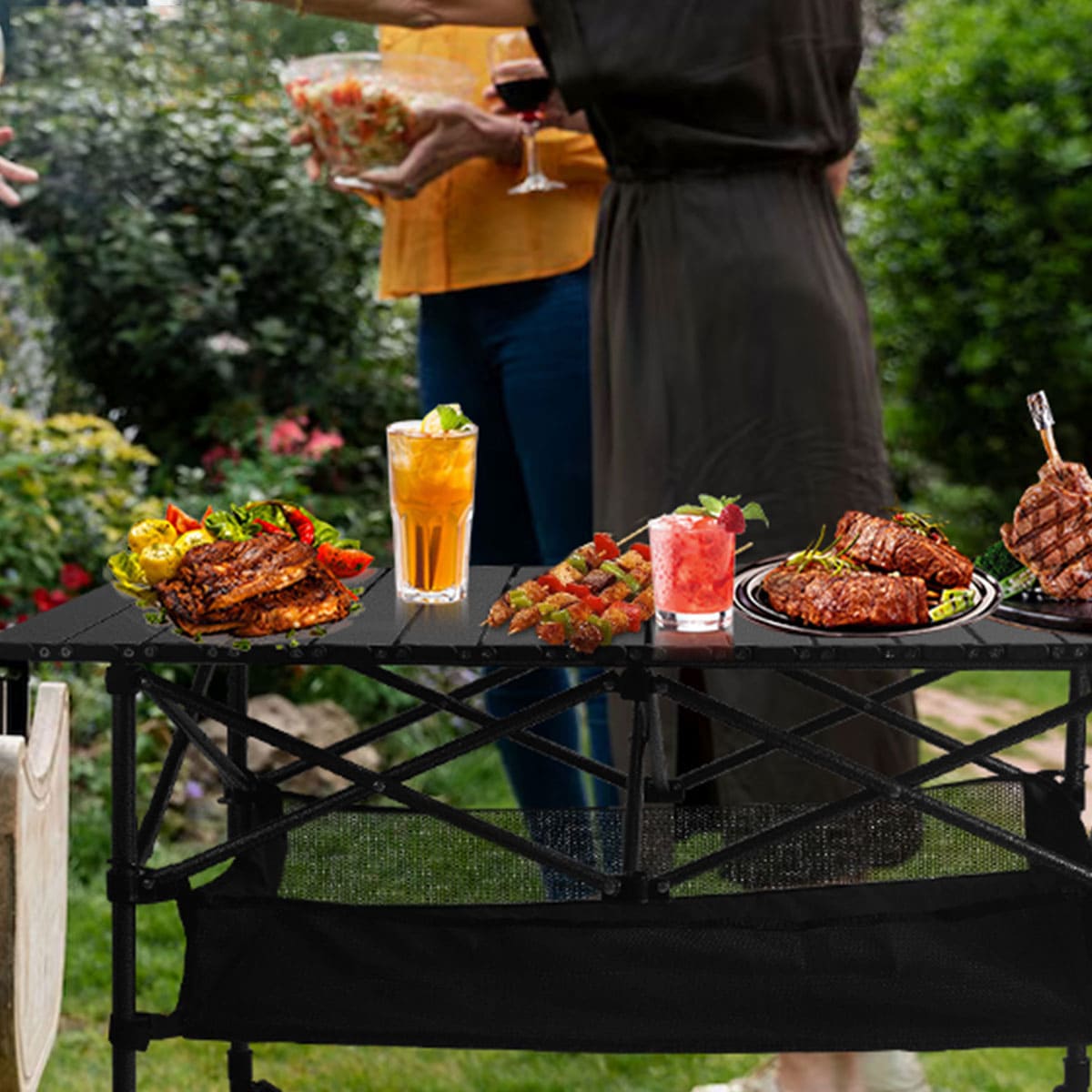 Folding table with adjustable height