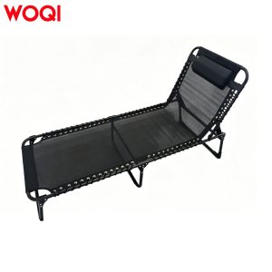 Lounge chair with detachable pillow